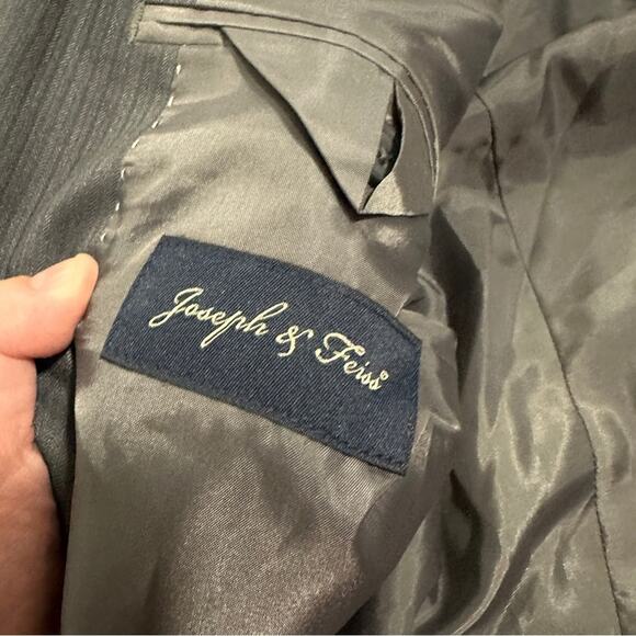 Joseph & Feiss Gray Finely Striped Two Button Long Sleeve Blazer Size 20 - Picture 7 of 10